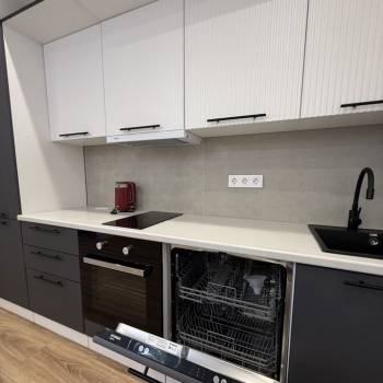 Продается 1-комнатная квартира, 35 м²