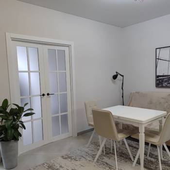 Продается 1-комнатная квартира, 46 м²