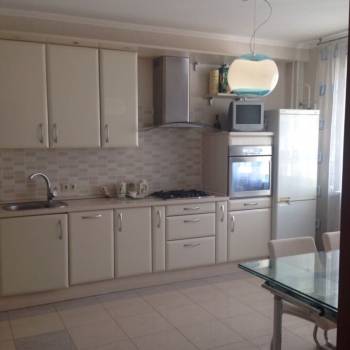 Сдается Многокомнатная квартира, 110 м²
