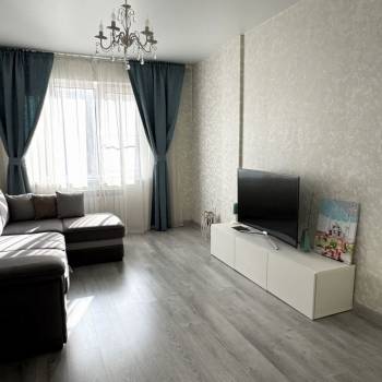 Продается 1-комнатная квартира, 42,3 м²