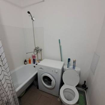 Продается 1-комнатная квартира, 45 м²