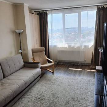 Продается 1-комнатная квартира, 43,2 м²