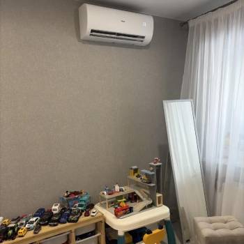 Продается 1-комнатная квартира, 49,6 м²