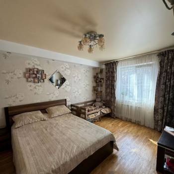 Продается 1-комнатная квартира, 39 м²