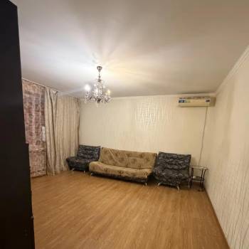 Продается 1-комнатная квартира, 48 м²