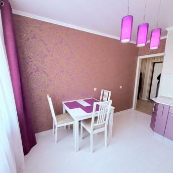Продается 1-комнатная квартира, 41 м²