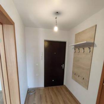 Продается 1-комнатная квартира, 37,8 м²