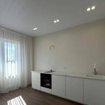 Продается 1-комнатная квартира, 47 м²