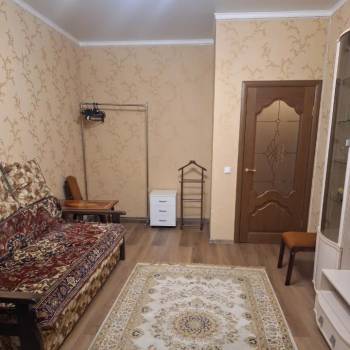 Сдается 1-комнатная квартира, 39 м²