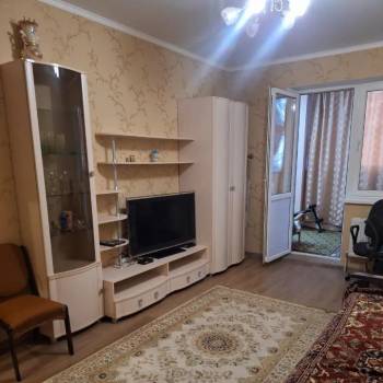 Сдается 1-комнатная квартира, 39 м²