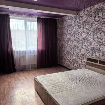 Сдается 2-х комнатная квартира, 77 м²