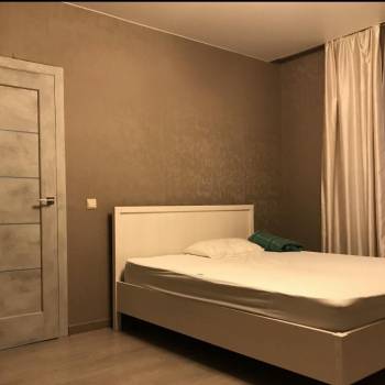 Сдается 1-комнатная квартира, 35 м²
