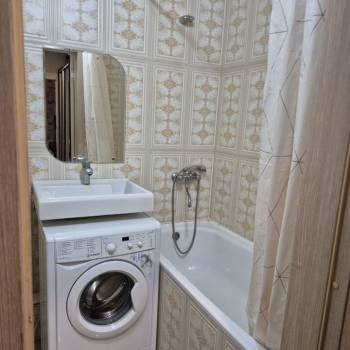 Сдается 2-х комнатная квартира, 63 м²