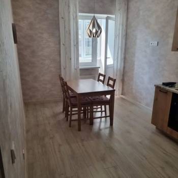 Продается 1-комнатная квартира, 39 м²