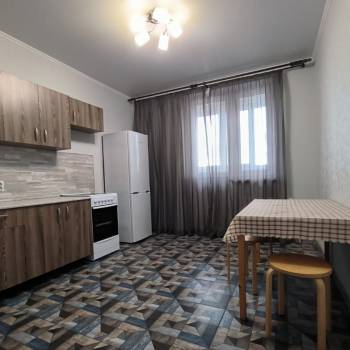 Сдается 1-комнатная квартира, 47 м²