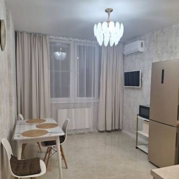 Сдается 1-комнатная квартира, 46 м²