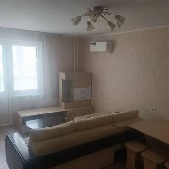 Продается 1-комнатная квартира, 37,6 м²