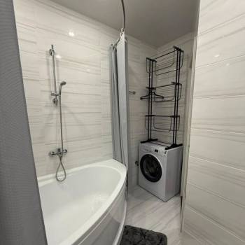 Продается 1-комнатная квартира, 46 м²