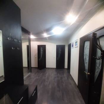 Сдается 2-х комнатная квартира, 80 м²