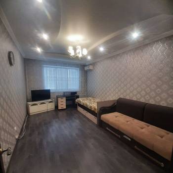 Сдается 2-х комнатная квартира, 80 м²