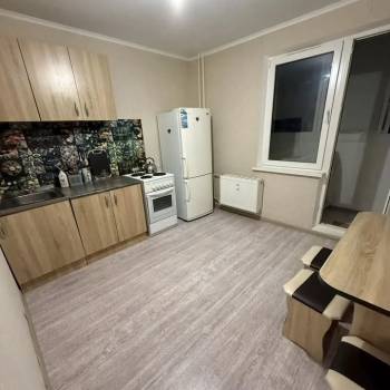 Сдается 1-комнатная квартира, 37,8 м²