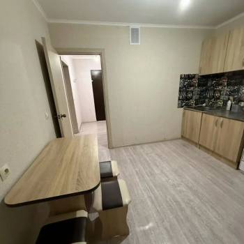 Сдается 1-комнатная квартира, 37,8 м²