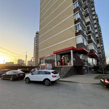 Сдается 1-комнатная квартира, 50 м²