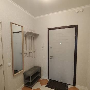 Сдается 1-комнатная квартира, 42 м²