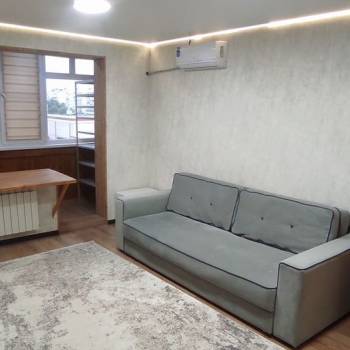 Продается 1-комнатная квартира, 32 м²