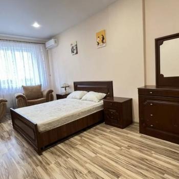 Сдается 1-комнатная квартира, 54 м²