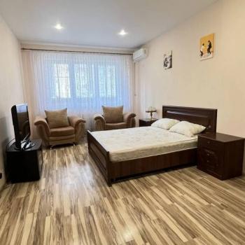 Сдается 1-комнатная квартира, 54 м²