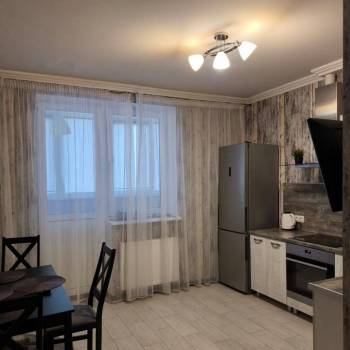 Сдается 1-комнатная квартира, 45 м²