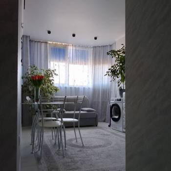 Продается 1-комнатная квартира, 40,7 м²