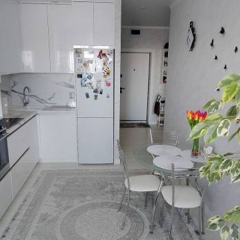 Продается 1-комнатная квартира, 40,7 м²