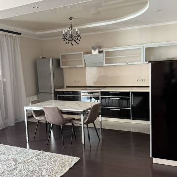 Сдается Многокомнатная квартира, 95 м²