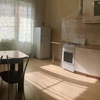 Сдается 1-комнатная квартира, 49 м²