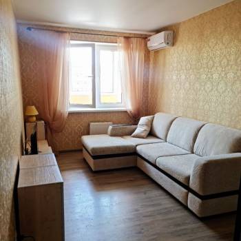 Сдается 1-комнатная квартира, 38 м²
