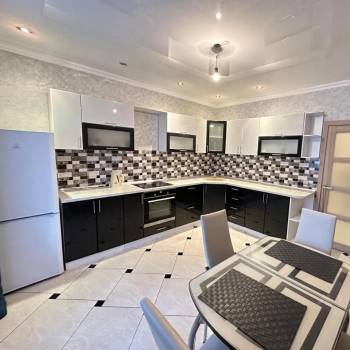 Сдается 1-комнатная квартира, 42 м²
