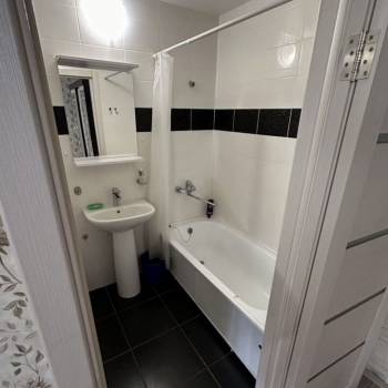 Продается 1-комнатная квартира, 38 м²