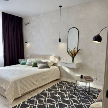 Продается 1-комнатная квартира, 45 м²