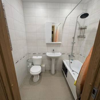 Продается 1-комнатная квартира, 40 м²
