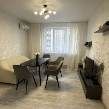 Сдается 1-комнатная квартира, 49 м²