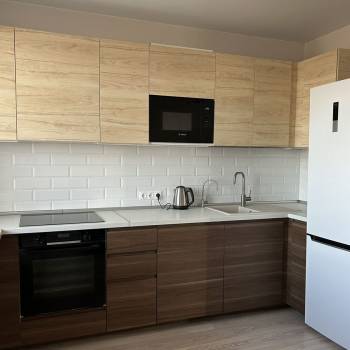 Сдается 2-х комнатная квартира, 91 м²