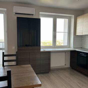 Сдается 2-х комнатная квартира, 91 м²