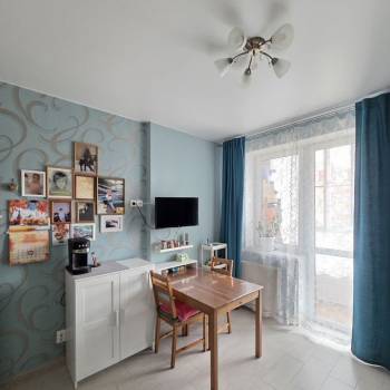 Продается 1-комнатная квартира, 40,4 м²