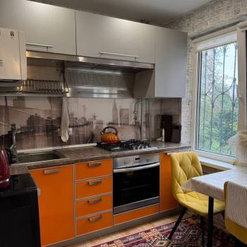 Продается 1-комнатная квартира, 28,4 м²