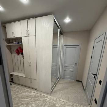 Продается 1-комнатная квартира, 46 м²
