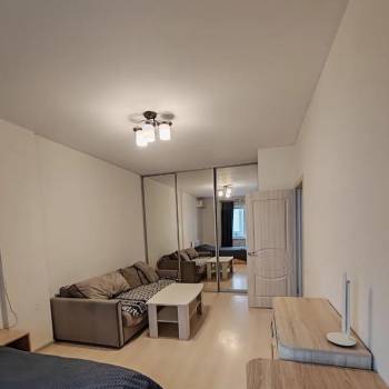 Сдается 1-комнатная квартира, 38 м²