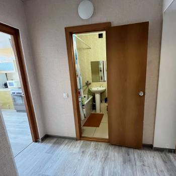 Продается 1-комнатная квартира, 40 м²
