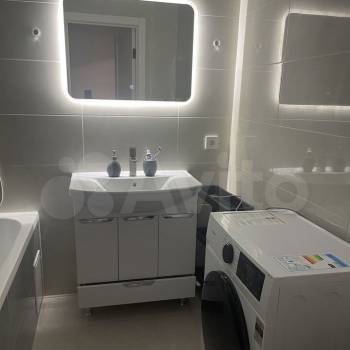 Сдается 2-х комнатная квартира, 78 м²